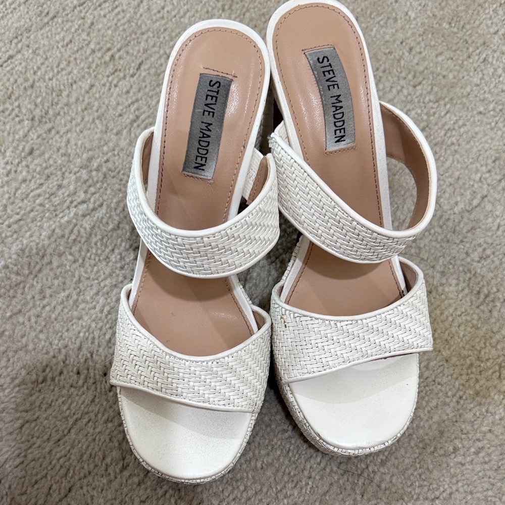 Steve Madden white Platform Sandals - Picture 3 of 5